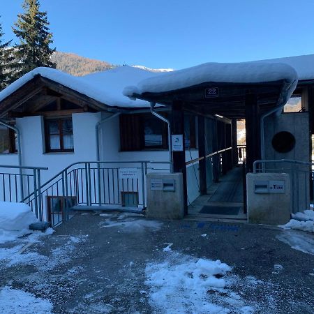 Haus Im Turm Appartement Bad Kleinkirchheim Buitenkant foto