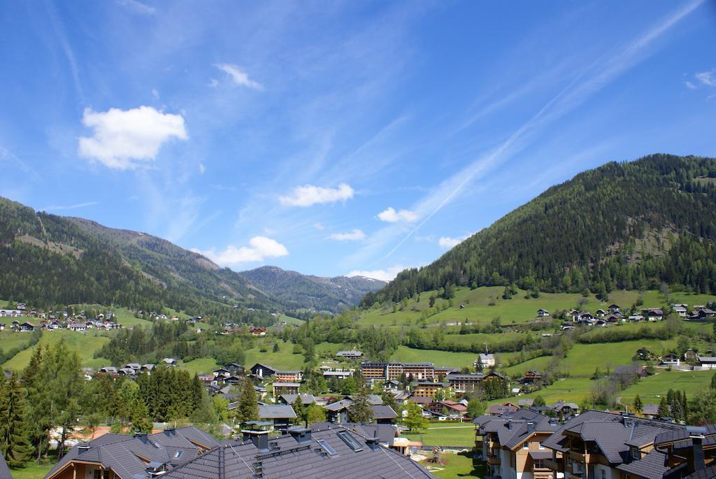 Haus Im Turm Appartement Bad Kleinkirchheim Buitenkant foto